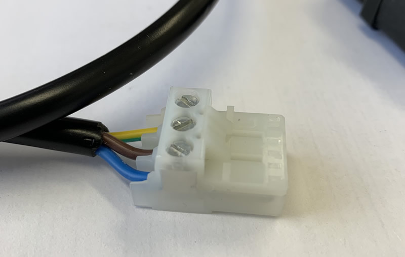 0.8m EC Power Cable, C14 to 3 Pin Lumberg Rectangular Connector 3611 03 K01  -19.667-KERDN.com